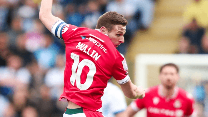 Paul Mullin mencetak gol Wrexham ke 100